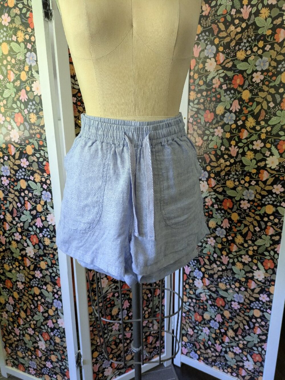 Quince Blue Linen Shorts, Size S